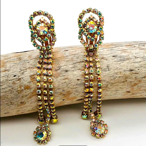 Vintage Aurora Borealis crystal rhinestone duster earrings 💎 - Picture 1 of 9